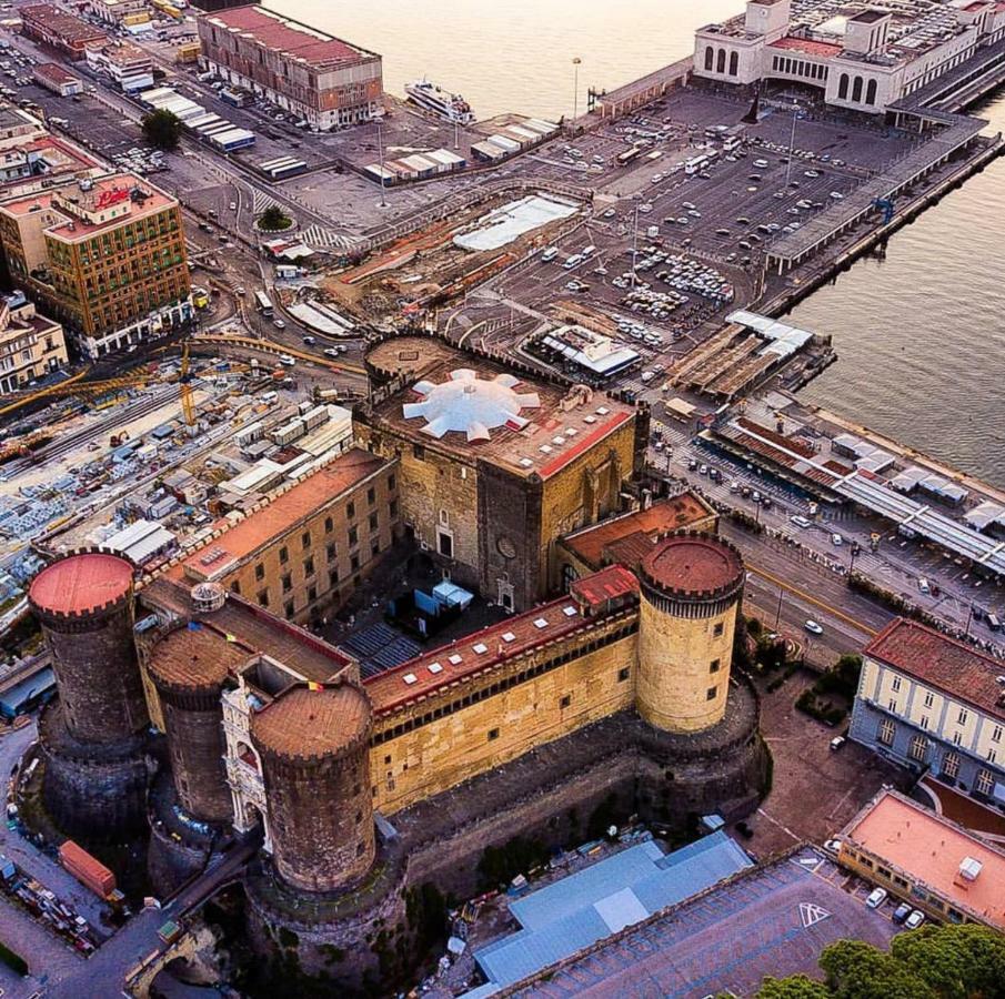 Napoli A Chiaia Apartment Luaran gambar